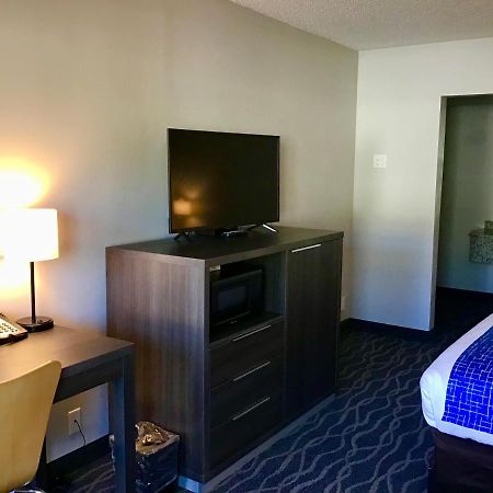 Travelodge Inn & Suites By Wyndham Missoula University Park Exteriör bild
