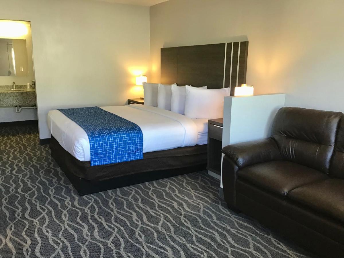 Travelodge Inn & Suites By Wyndham Missoula University Park Exteriör bild
