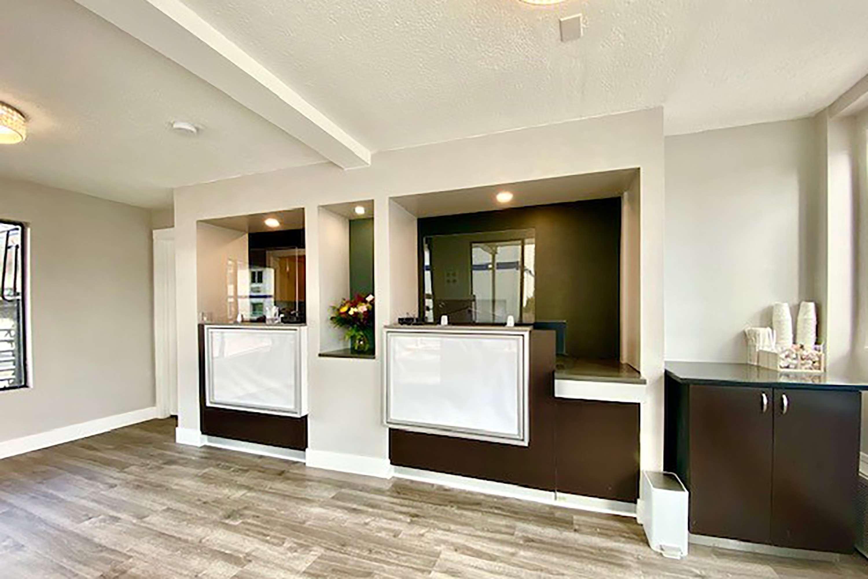 Travelodge Inn & Suites By Wyndham Missoula University Park Exteriör bild